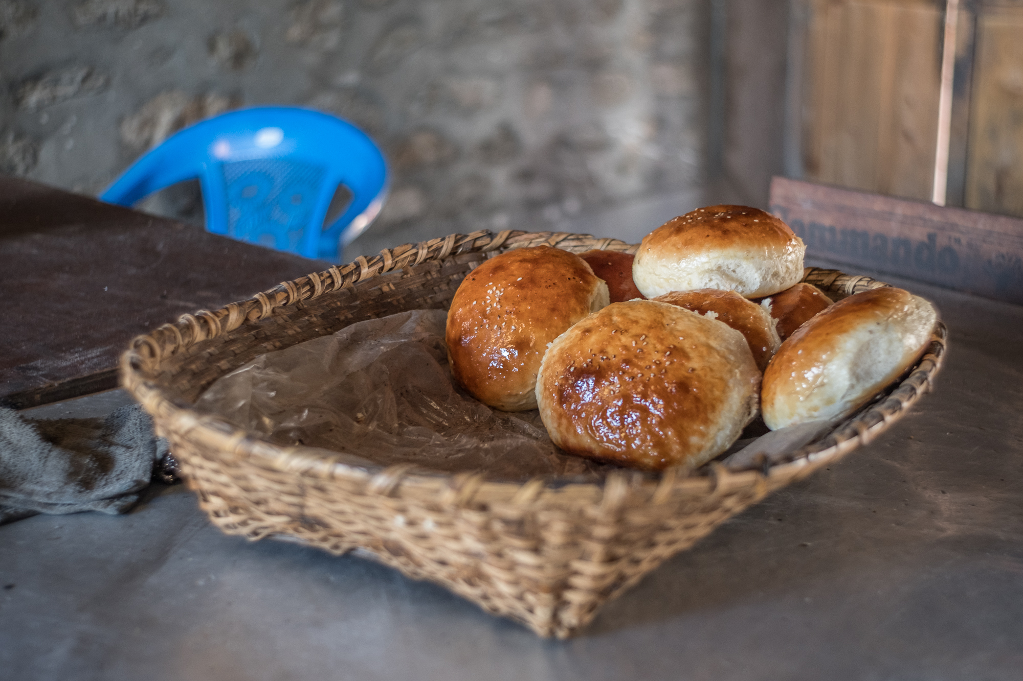 Fresh sweet buns at Thorung Phedi. The bakery sells sweet rolls and cinnamon rolls for 300NRP each. Utterly expensive compared to prices down in the cities, but don’t you deserve one?